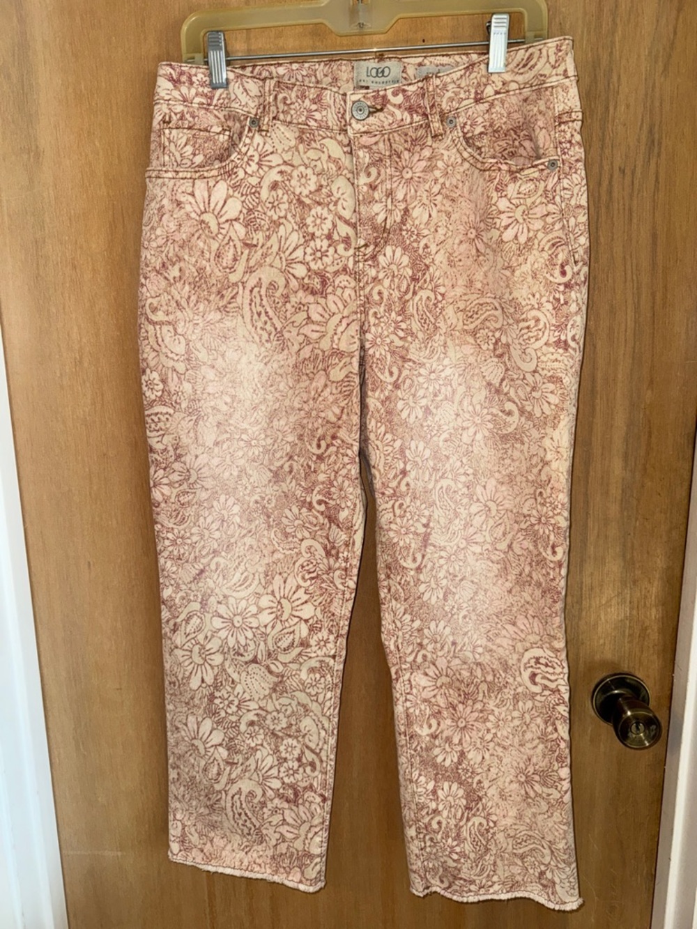LOGO by Lori Goldstein Rose-Tone Floral Cropped Jeans